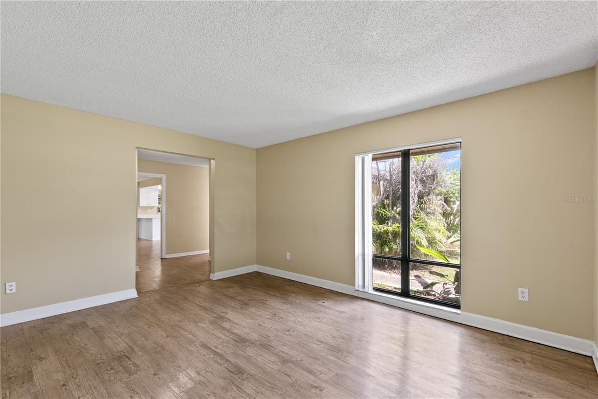 1504 PEREZ — photo 13 of 26