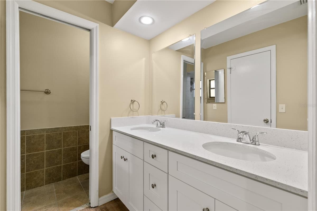 1504 PEREZ — photo 16 of 26