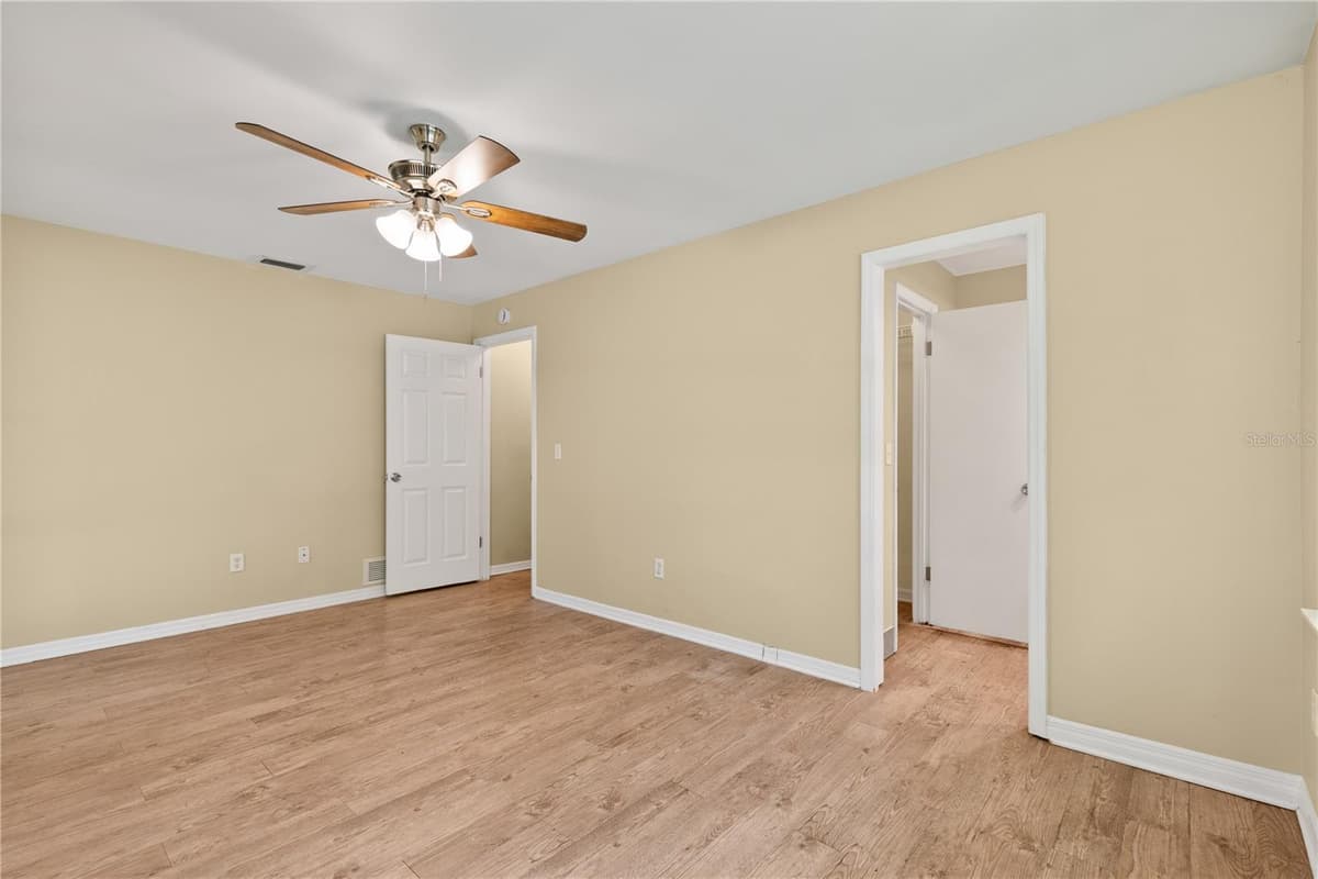 1504 PEREZ — photo 17 of 26