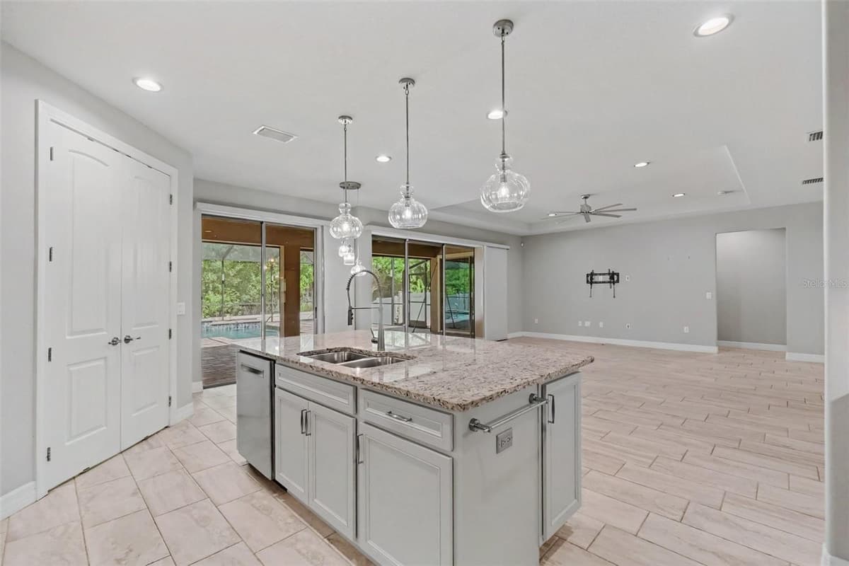 11610 DUBLIN GRAFTON DRIVE — photo 10 of 30