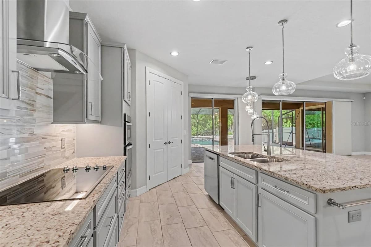 11610 DUBLIN GRAFTON DRIVE — photo 9 of 30
