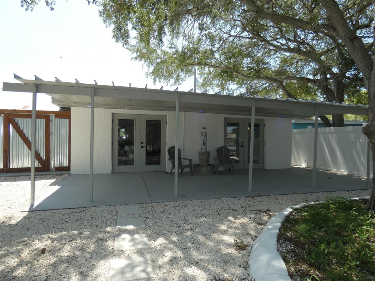13400 CAROL DRIVE — photo 19 of 48