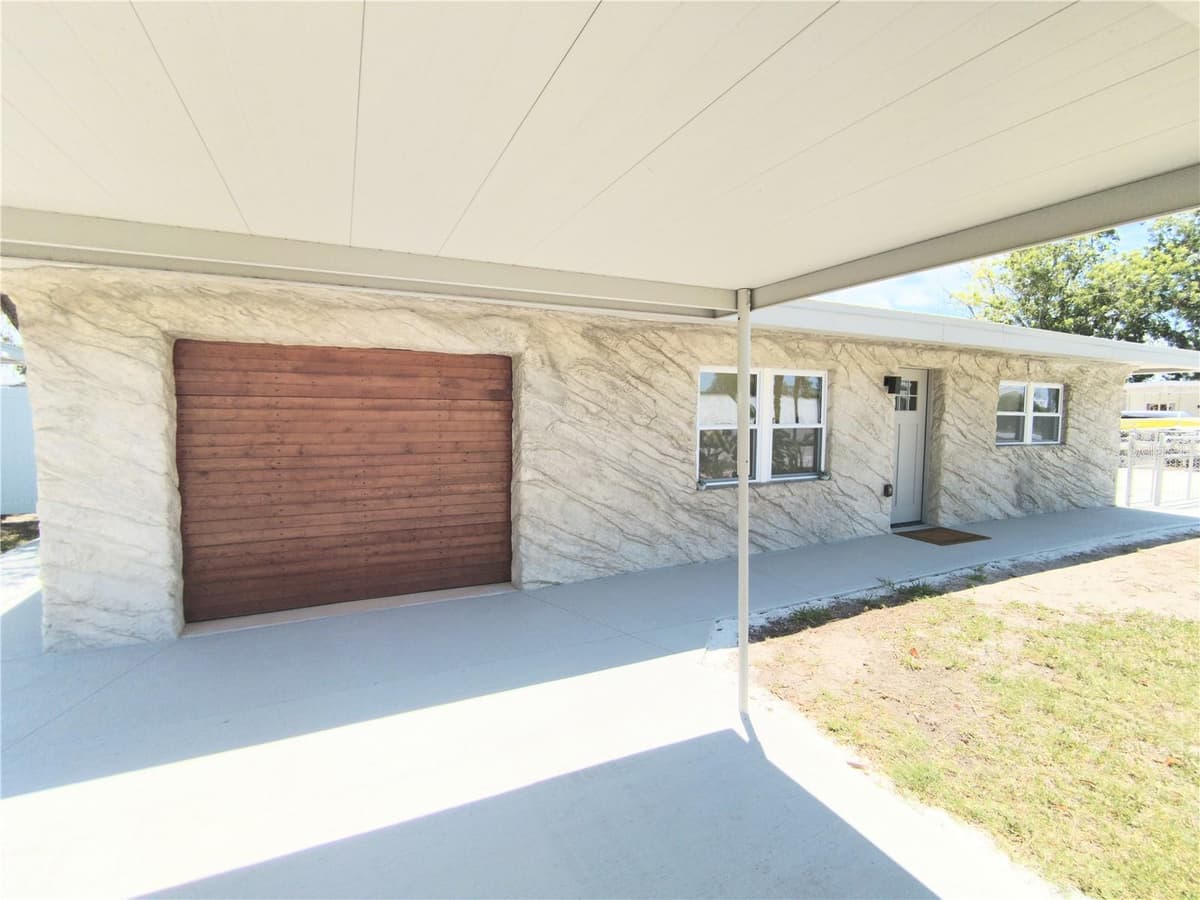13400 CAROL DRIVE — photo 2 of 48