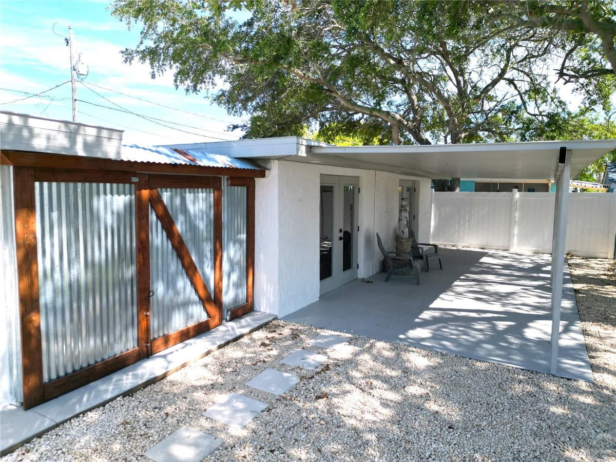 13400 CAROL DRIVE — photo 20 of 48