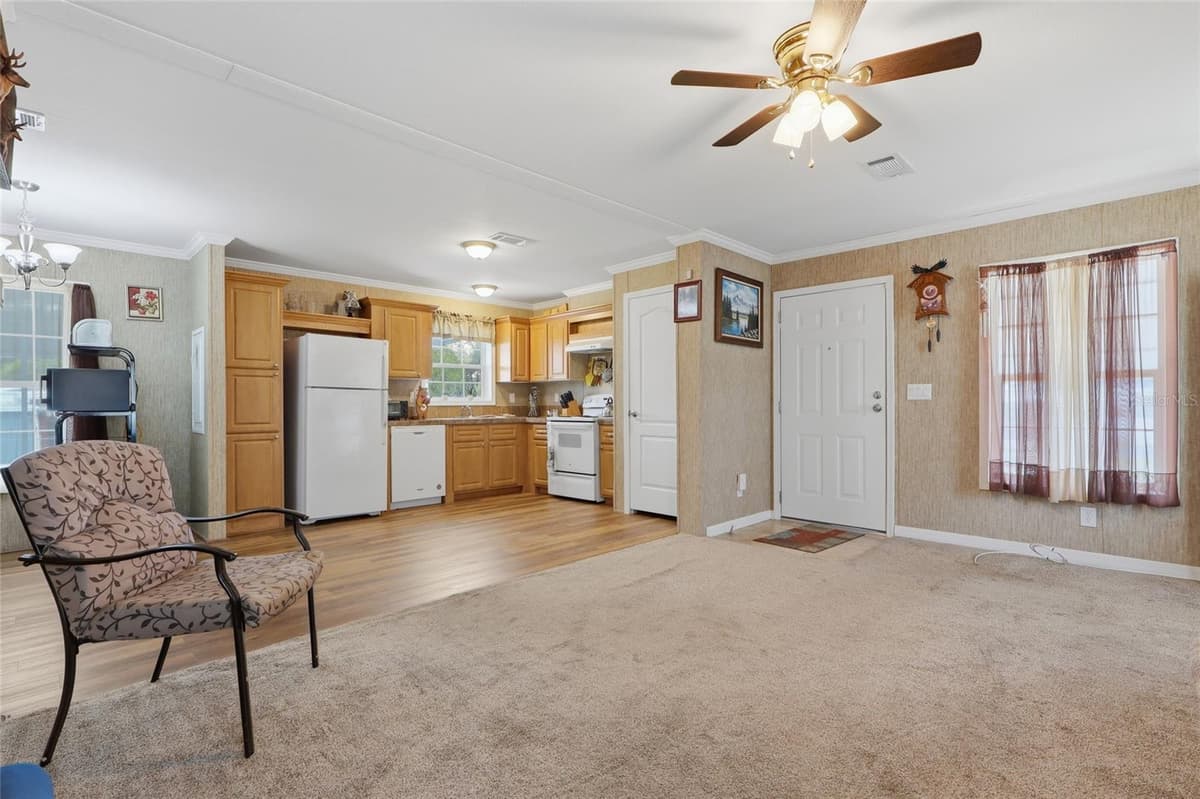 38745 NEW JERSEY AVENUE — photo 4 of 22