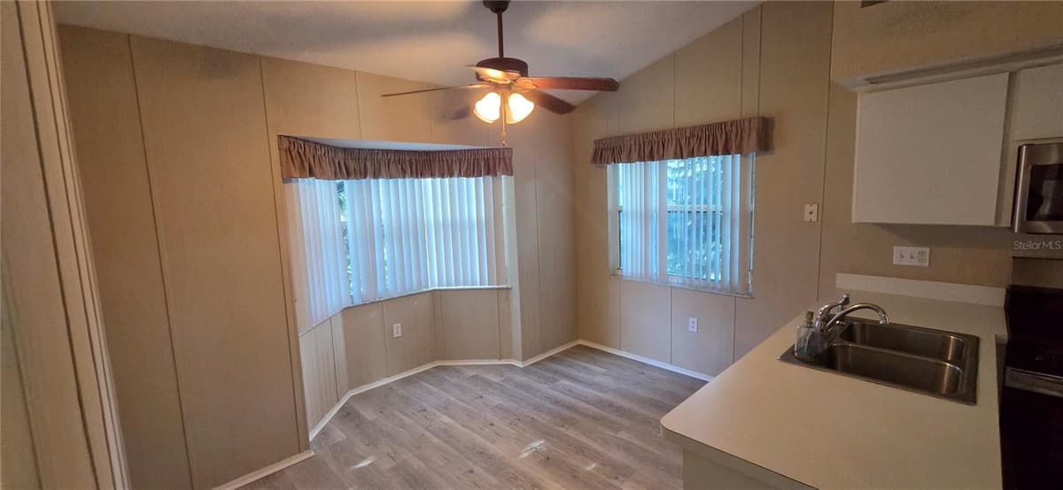 4224 AVANTI CIRCLE — photo 22 of 26