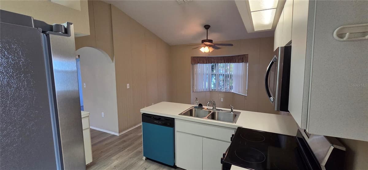 4224 AVANTI CIRCLE — photo 25 of 26