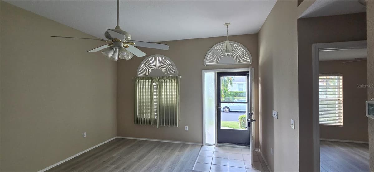 4224 AVANTI CIRCLE — photo 9 of 26