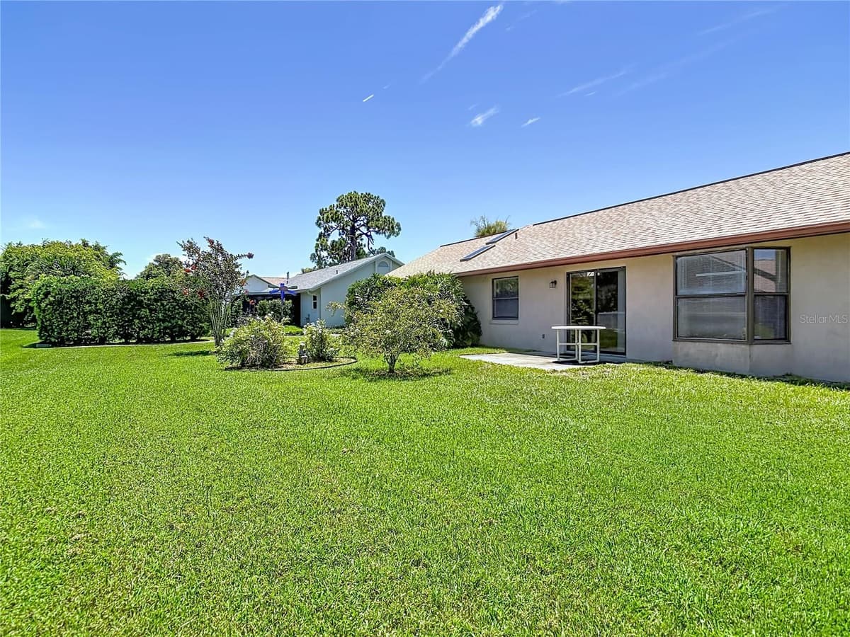 209 MEADOW LAKE DRIVE — photo 43 of 52