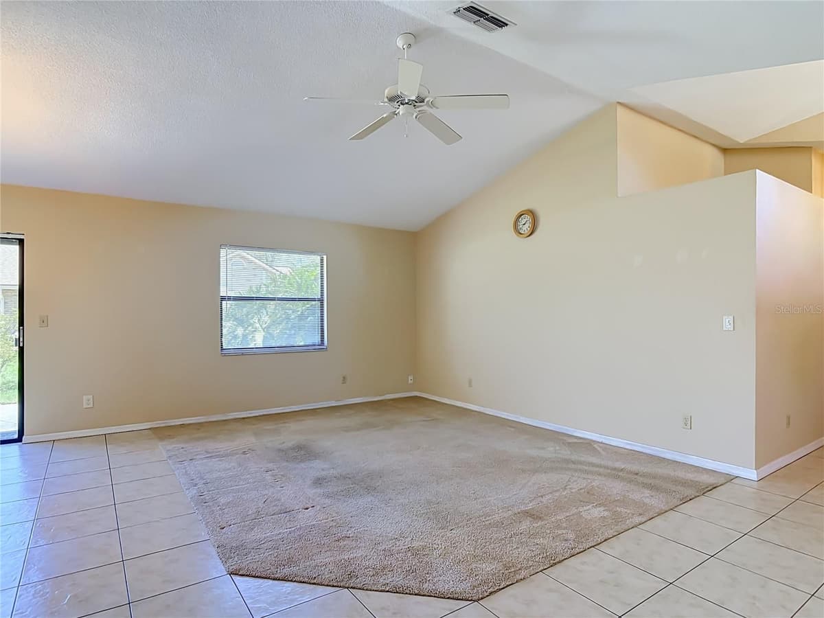 209 MEADOW LAKE DRIVE — photo 9 of 52