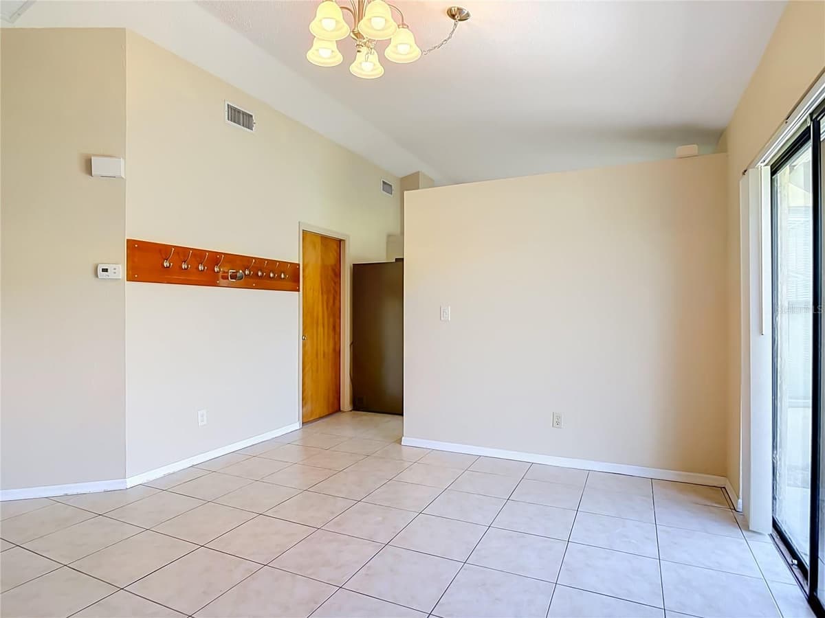 209 MEADOW LAKE DRIVE — photo 14 of 52