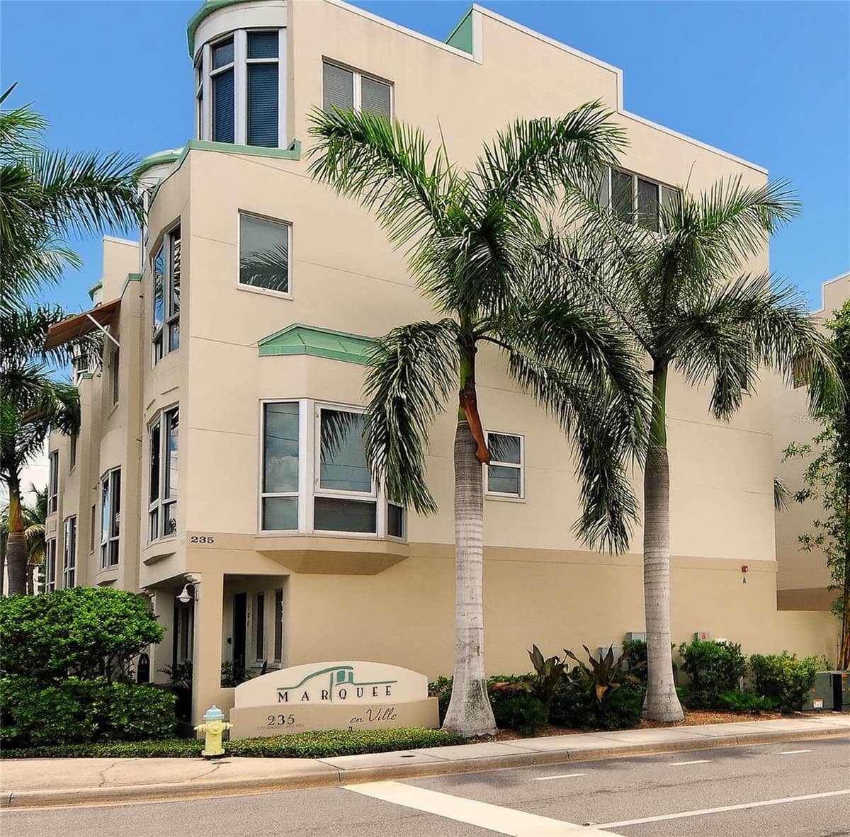 235 COCOANUT AVENUE — photo 36 of 43