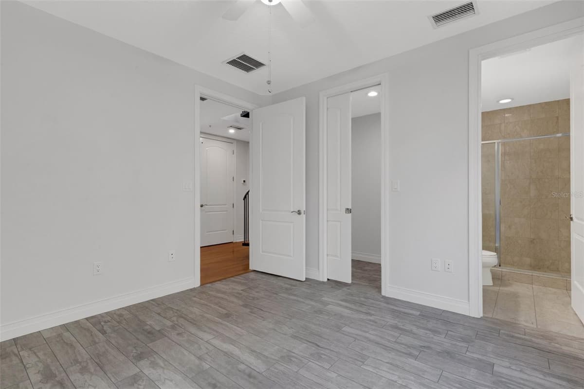 235 COCOANUT AVENUE — photo 26 of 43