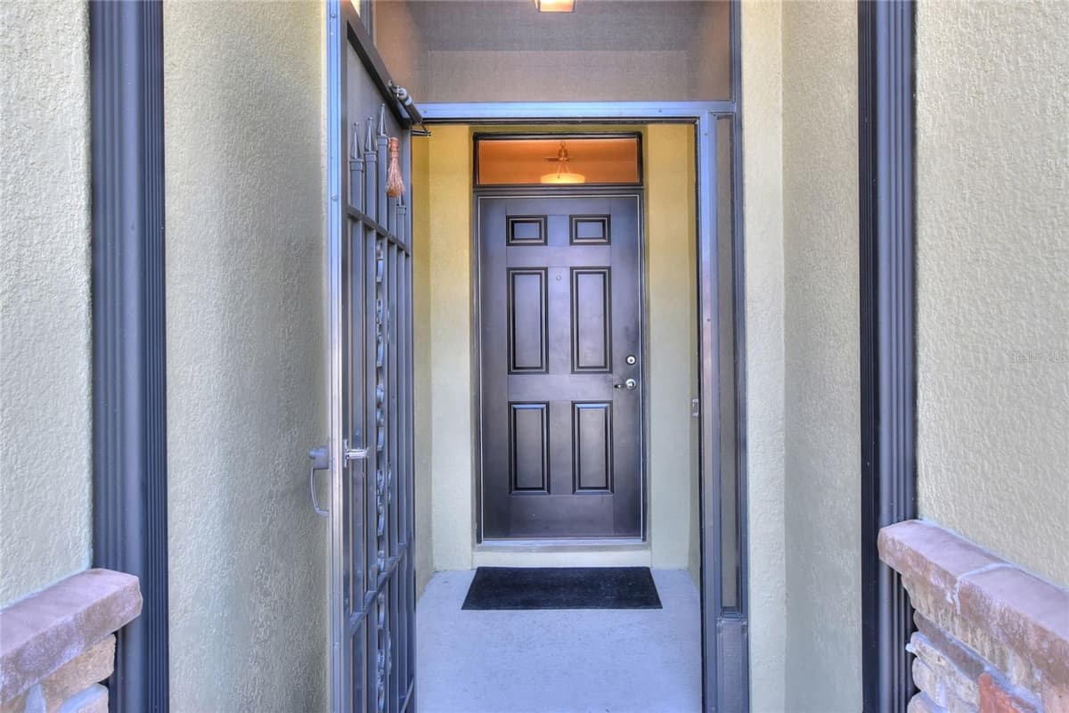 5852 MARSH LANDING DRIVE — photo 5 of 49