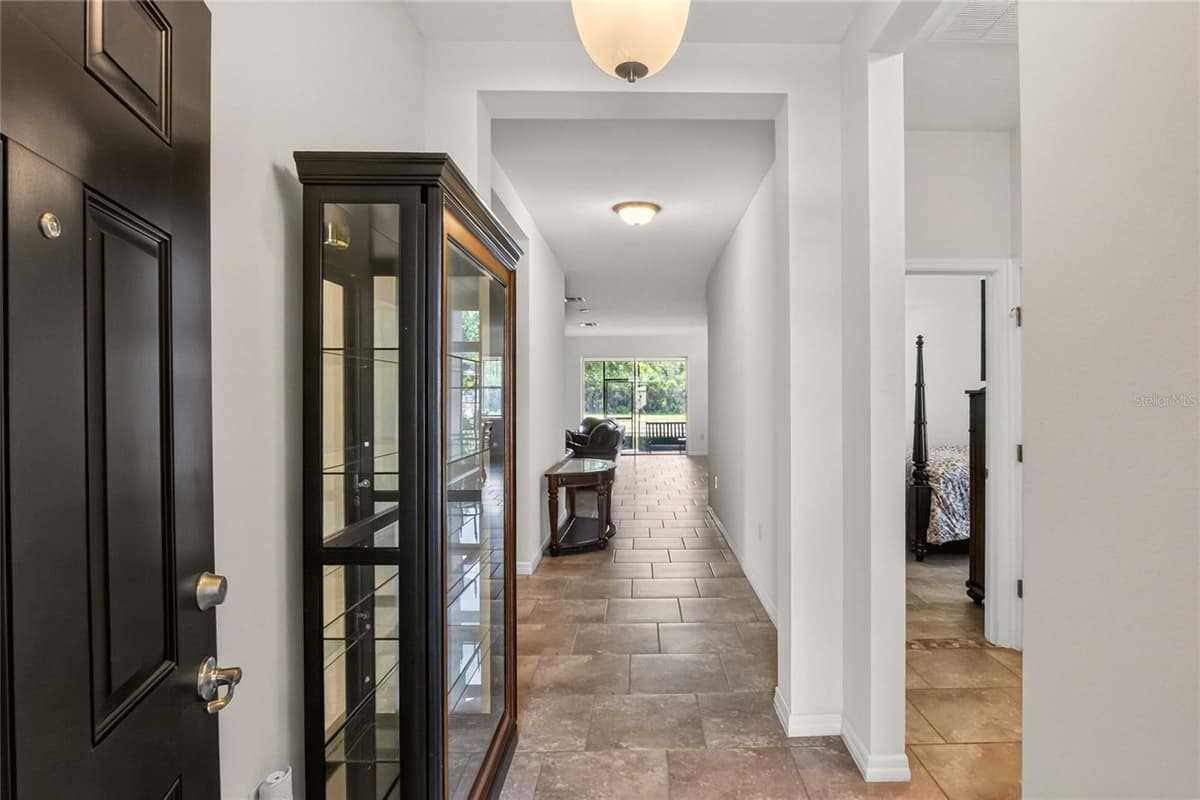 5852 MARSH LANDING DRIVE — photo 6 of 49