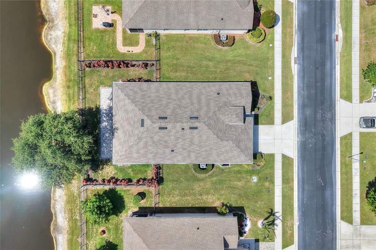 5852 MARSH LANDING DRIVE — photo 44 of 49
