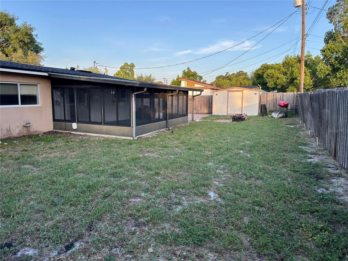 522 WILSHIRE DRIVE — photo 30 of 33