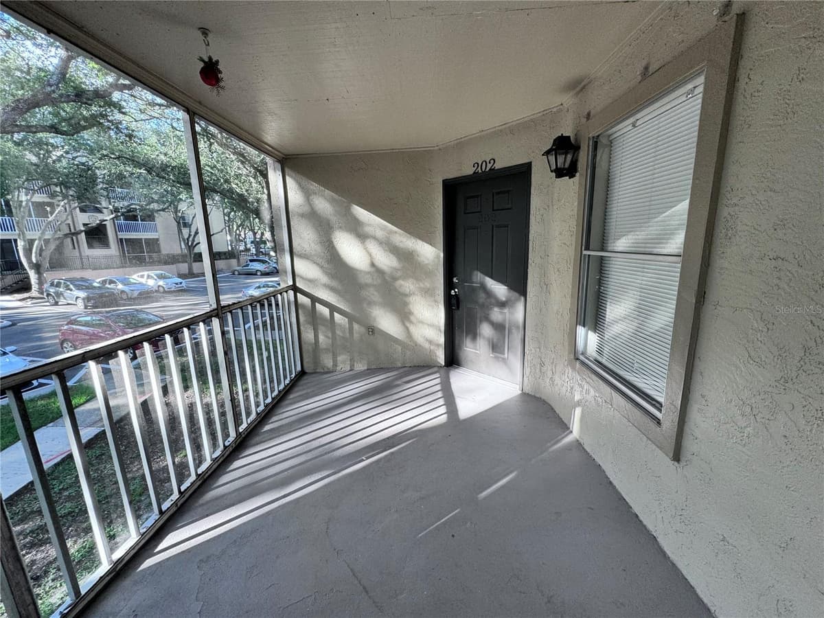 629 DORY LANE — photo 1 of 24