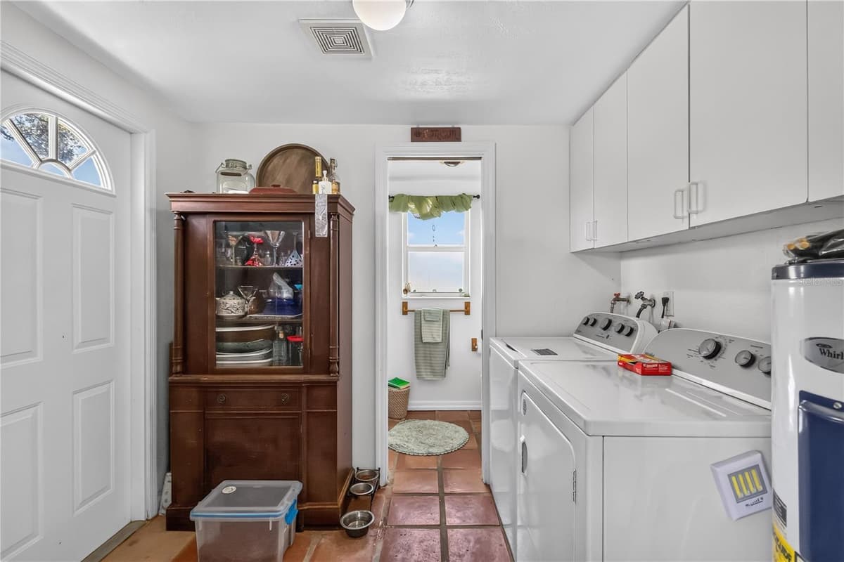 535 CARUSO PLACE — photo 16 of 30