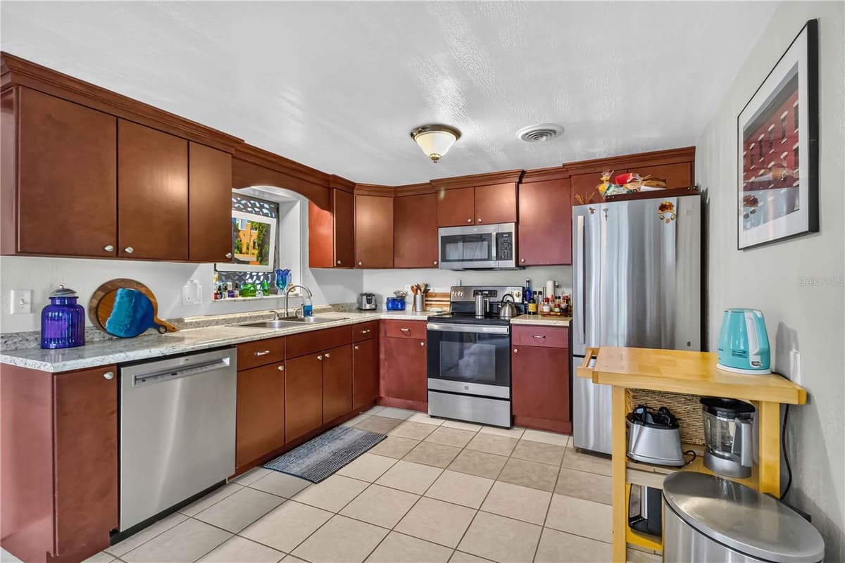 535 CARUSO PLACE — photo 12 of 30