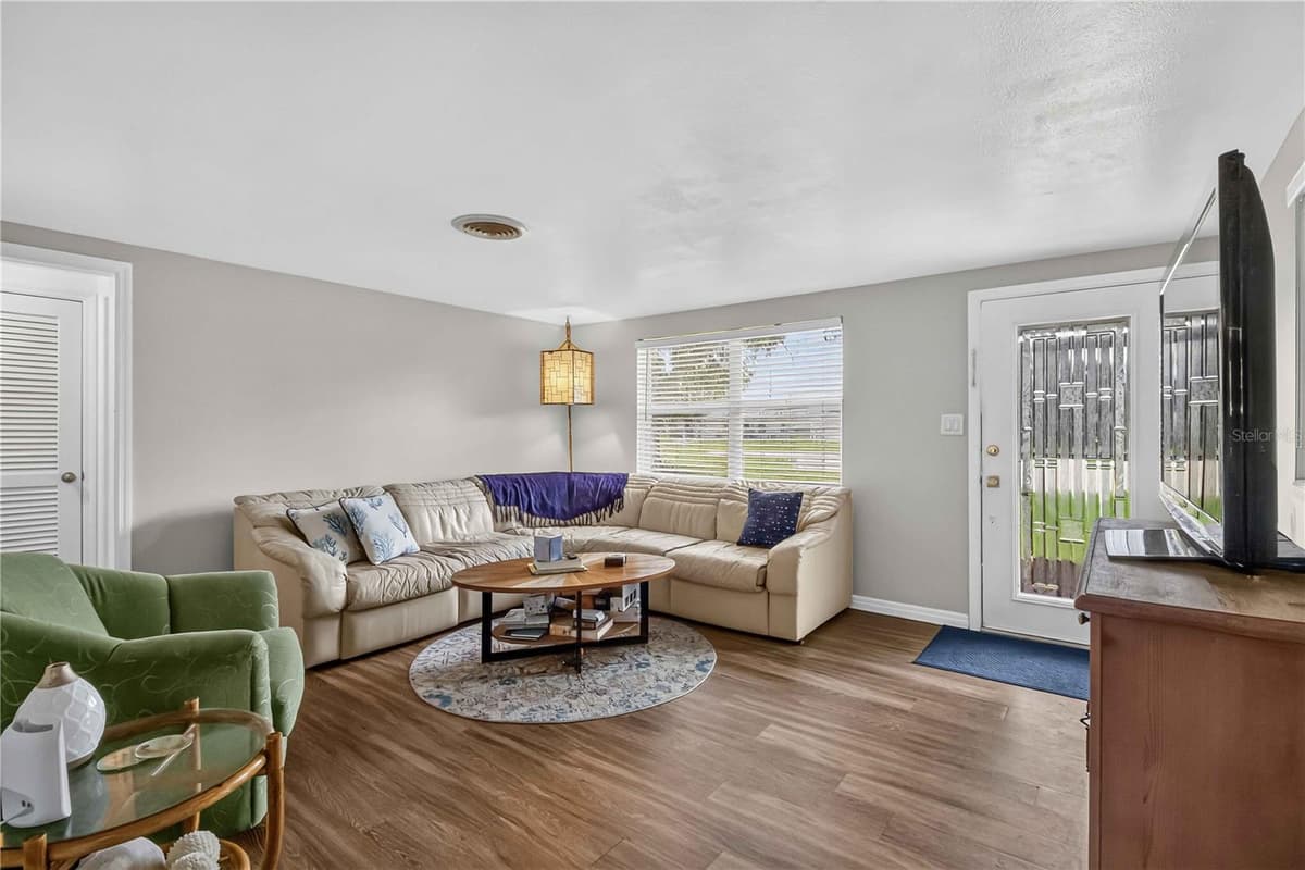 535 CARUSO PLACE — photo 7 of 30