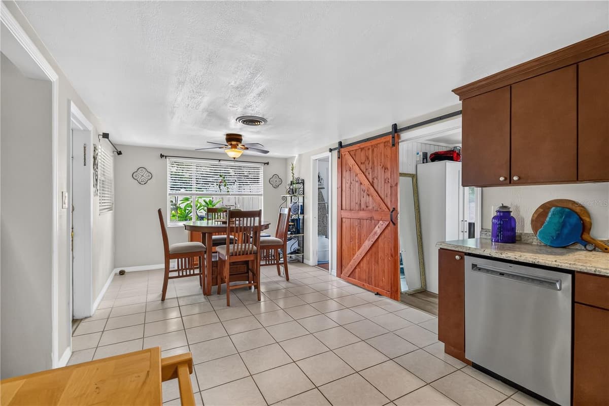 535 CARUSO PLACE — photo 10 of 30