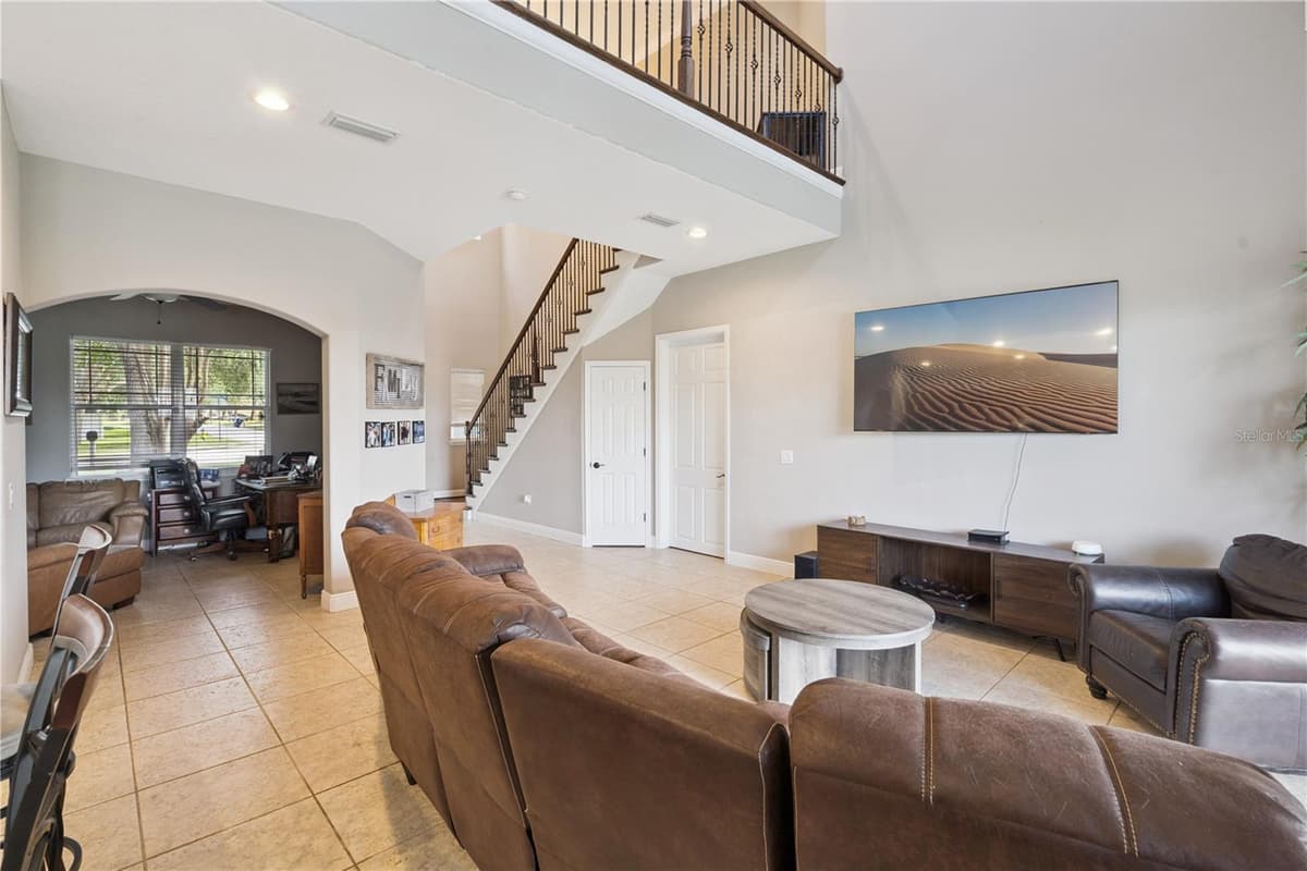 1727 SOUTHERN OAK LOOP — photo 7 of 34