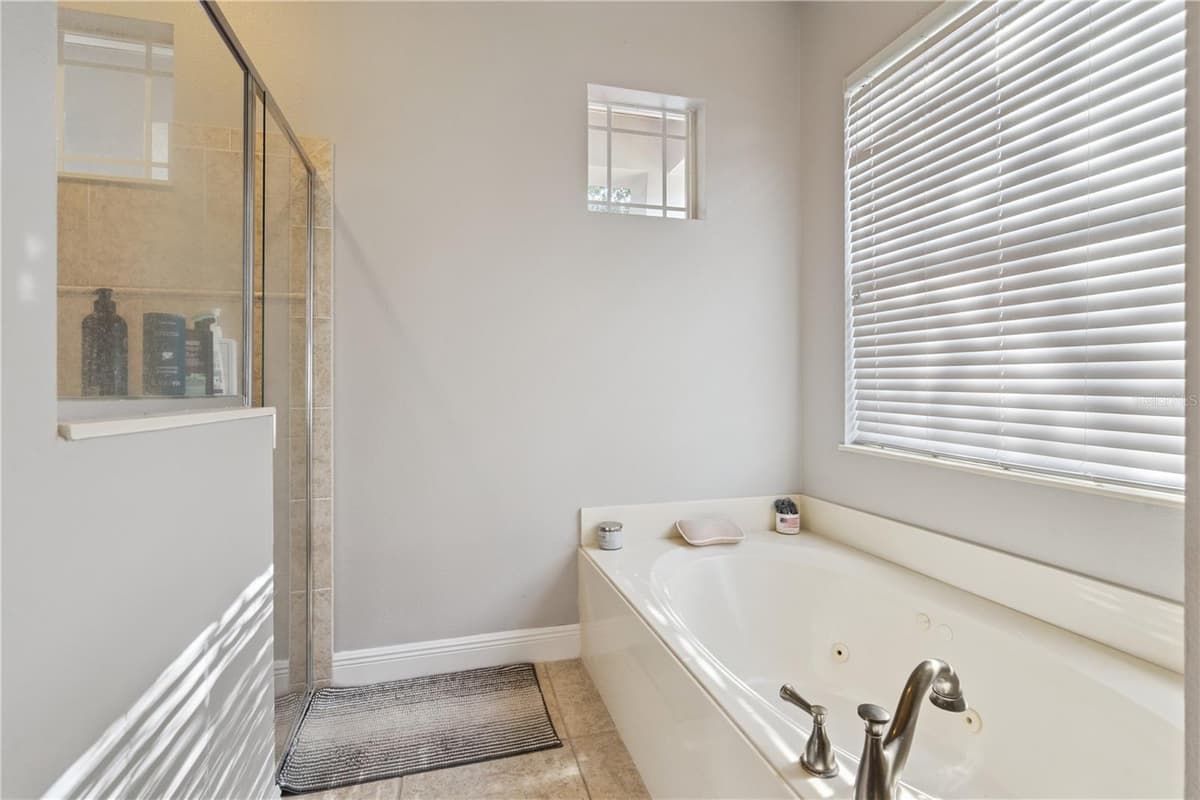 1727 SOUTHERN OAK LOOP — photo 27 of 34