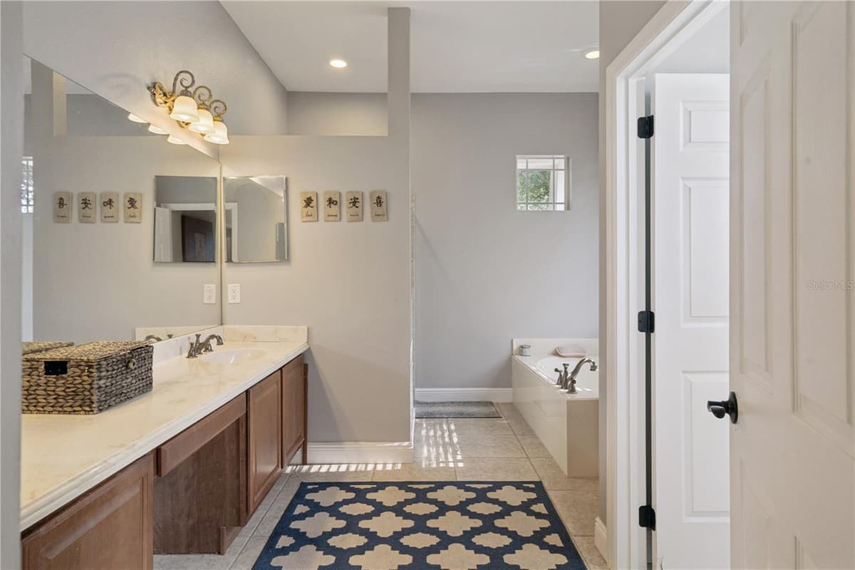 1727 SOUTHERN OAK LOOP — photo 25 of 34