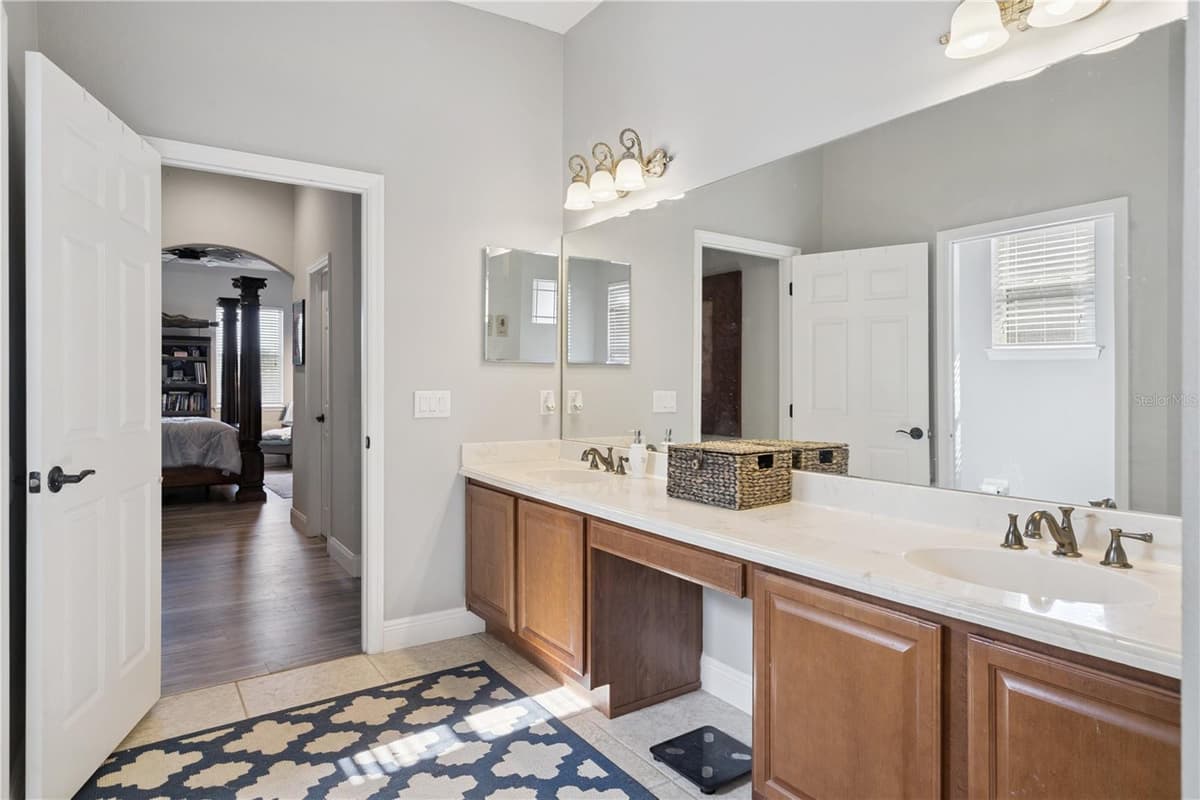 1727 SOUTHERN OAK LOOP — photo 24 of 34