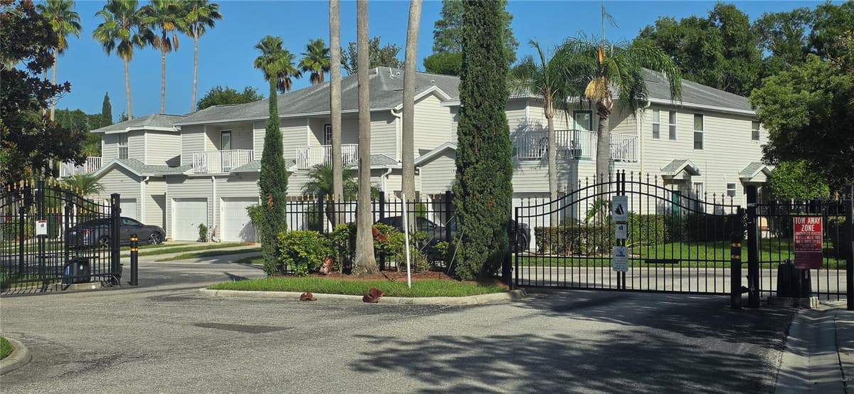 1651 HAMMOCKS AVENUE — photo 42 of 45