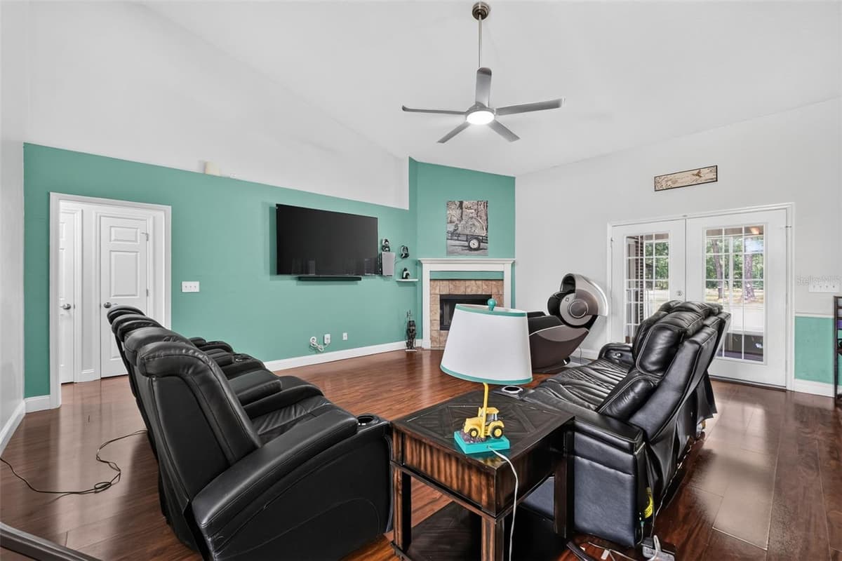 2527 COUNTY ROAD 225 — photo 4 of 93