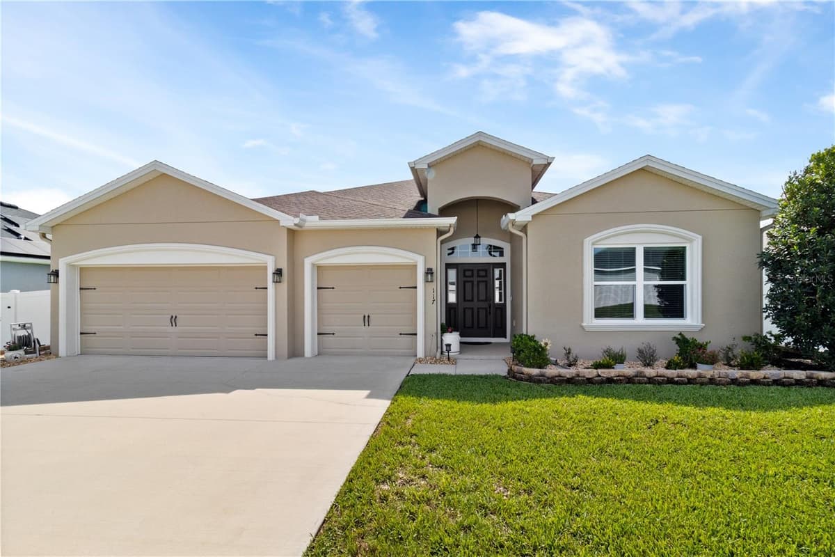 117 WALKERS POINT DRIVE — photo 1 of 39