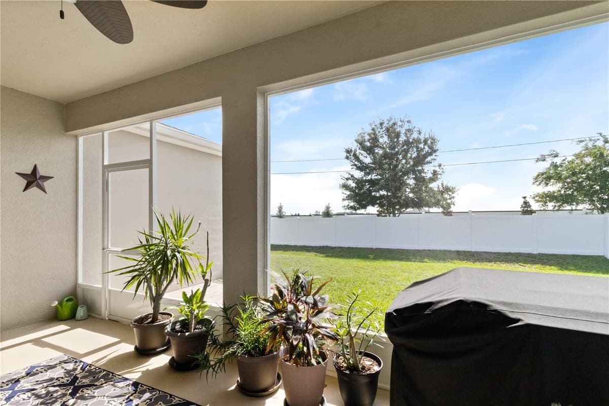 117 WALKERS POINT DRIVE — photo 32 of 39