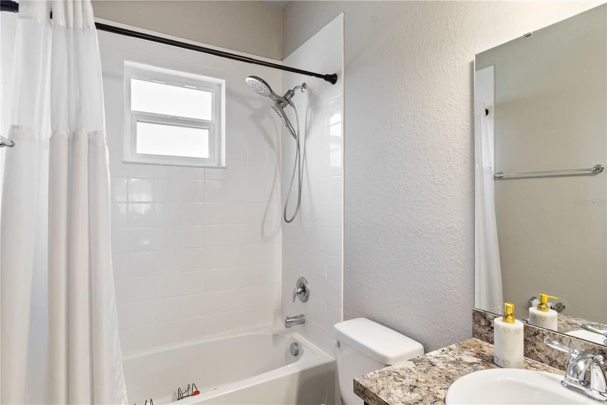 117 WALKERS POINT DRIVE — photo 21 of 39