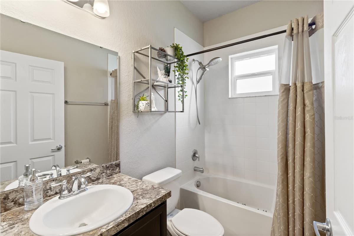 117 WALKERS POINT DRIVE — photo 24 of 39