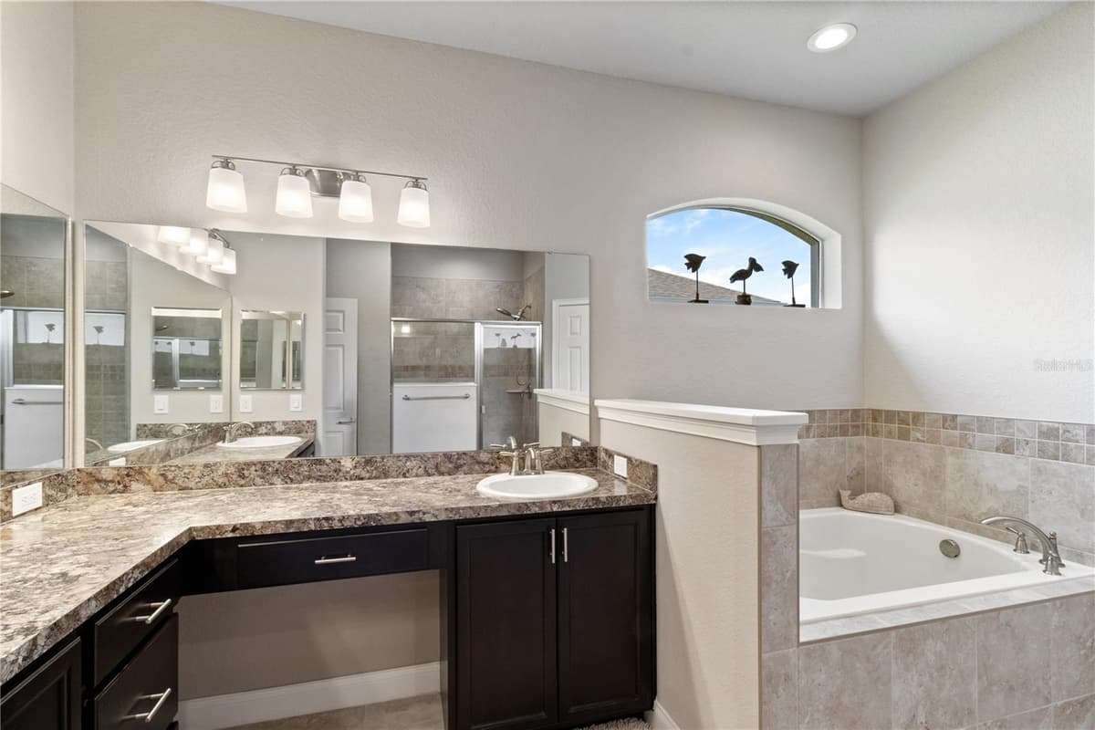 117 WALKERS POINT DRIVE — photo 16 of 39