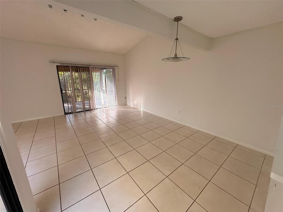705 TEAL LANE — photo 7 of 23