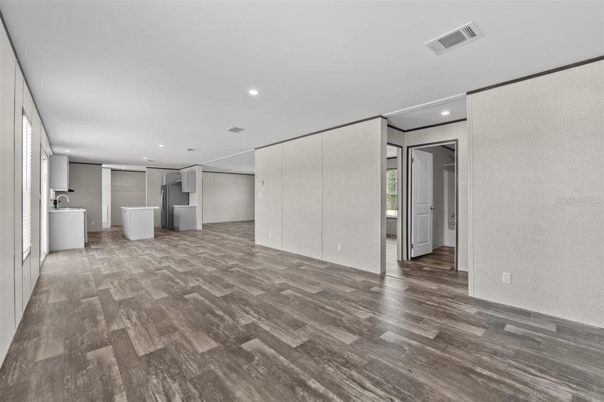 8457 CAROUSEL TERRACE — photo 14 of 36