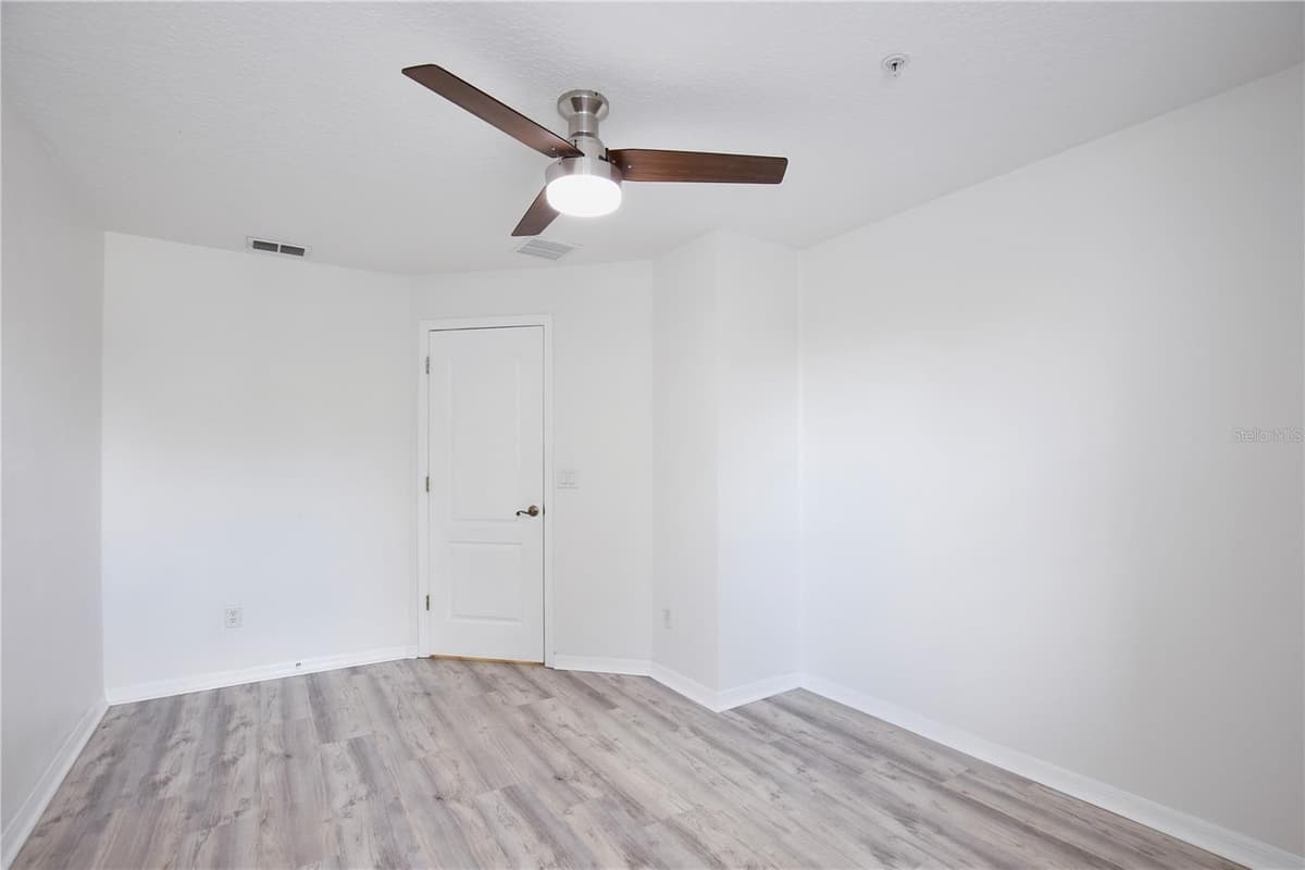 696 SEABROOK COURT — photo 23 of 42