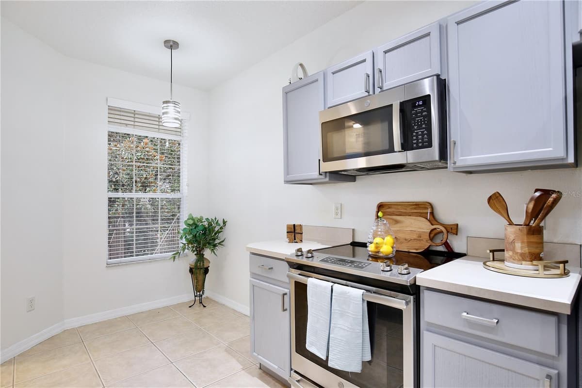 696 SEABROOK COURT — photo 12 of 42