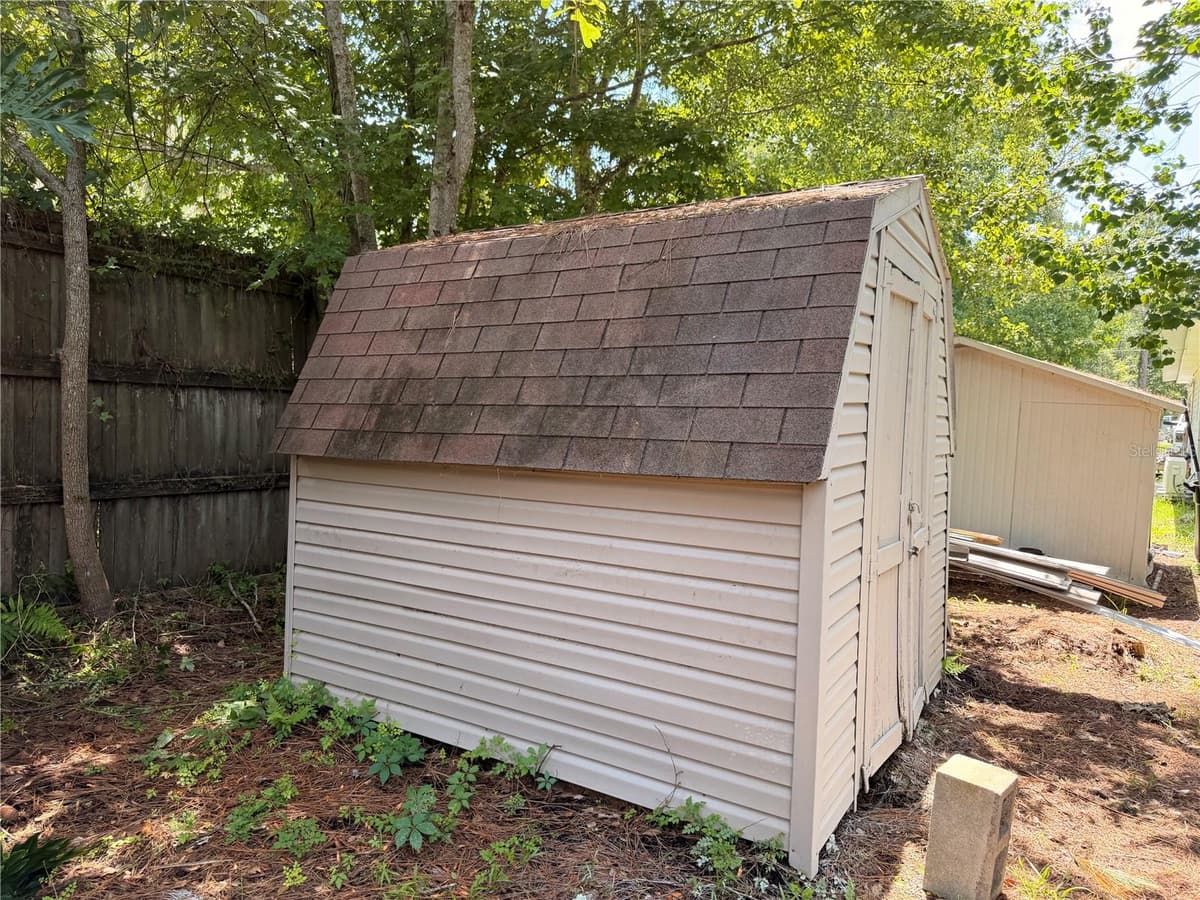 55643 LISA STREET — photo 46 of 54