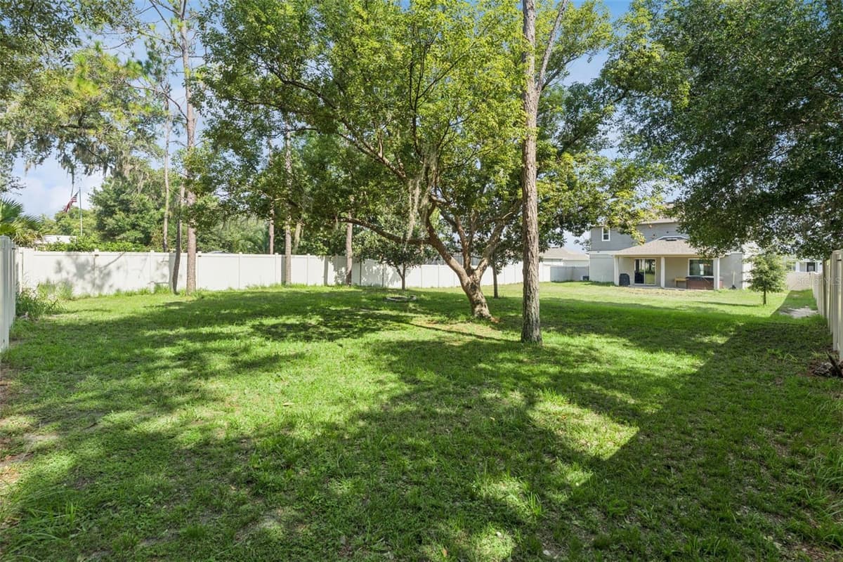15898 BRADICKS COURT — photo 26 of 41
