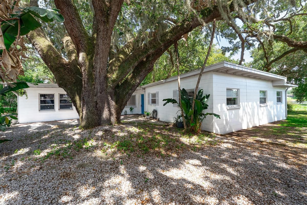 3107 LAKE MARGARET DRIVE — photo 3 of 53