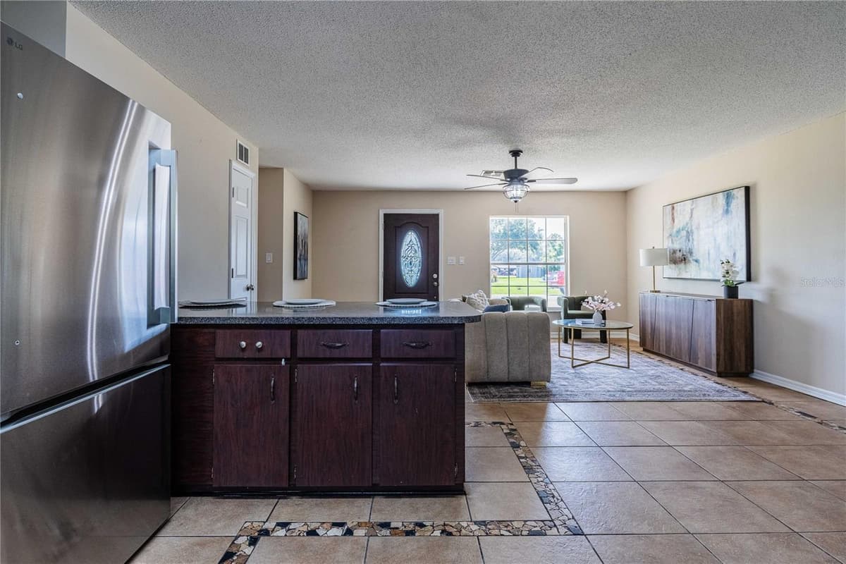 4864 CEDAR VIEW DRIVE — photo 11 of 36