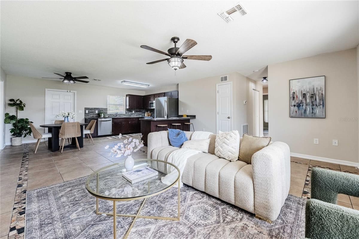 4864 CEDAR VIEW DRIVE — photo 5 of 36