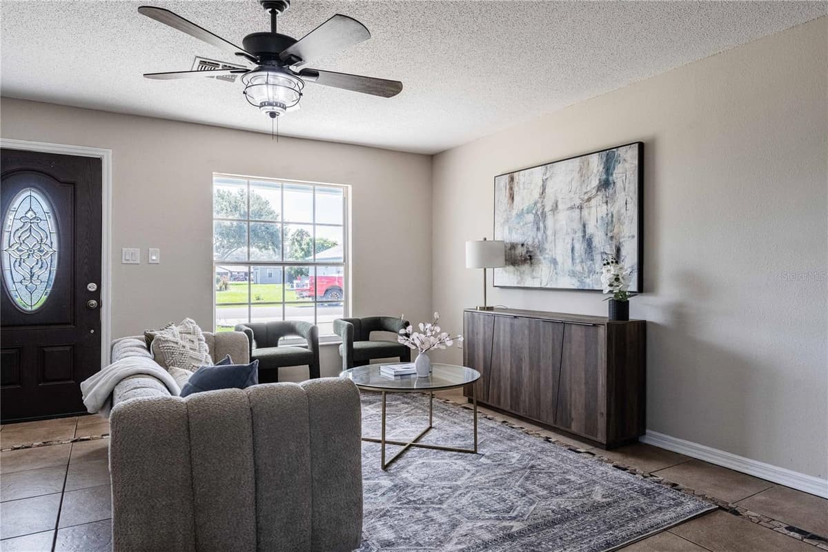 4864 CEDAR VIEW DRIVE — photo 6 of 36