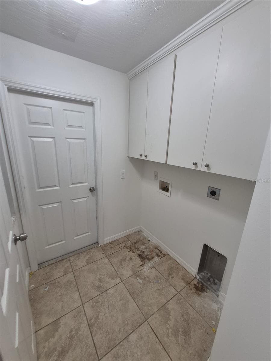 1213 SORRENTO DRIVE — photo 12 of 13