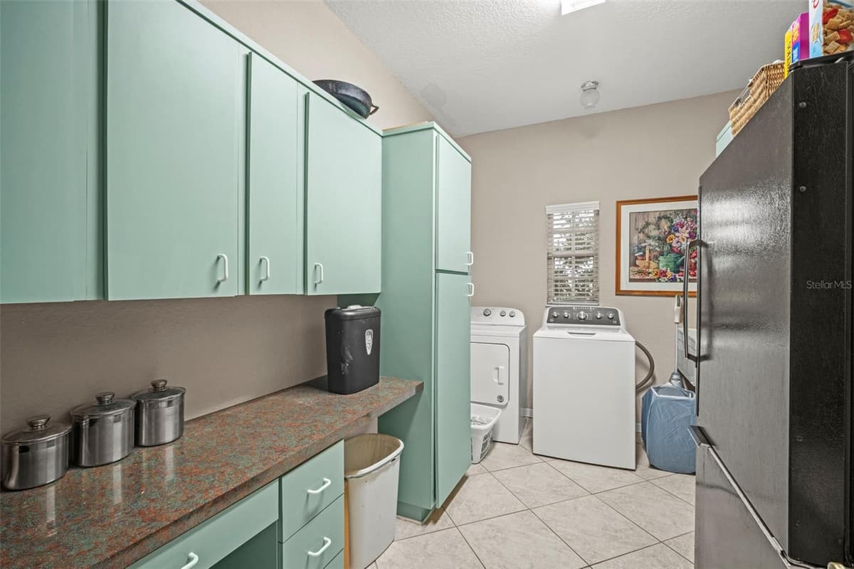 12728 CYNTHIA LANE — photo 47 of 74