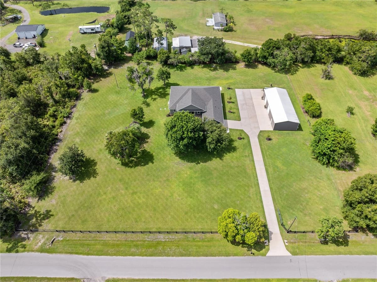 4024 SYLVESTER DRIVE — photo 6 of 68